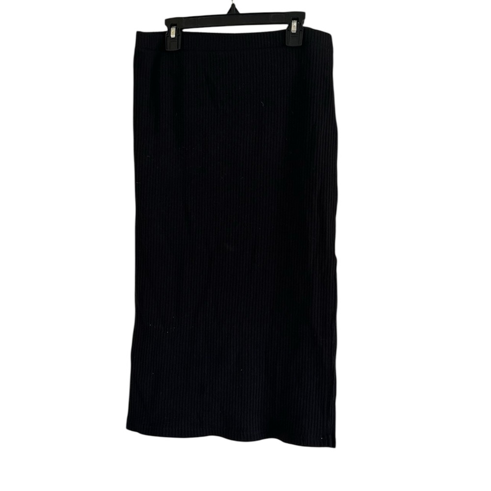 Time and Tru Ribbed Knit Black Side Slit Size Small Midi Skirt